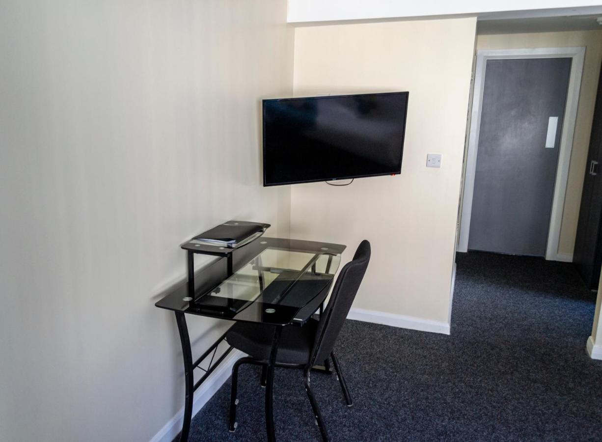 Lymedale Suites Studios & Aparthotel In Newcastle Under Lyme & Stoke المظهر الخارجي الصورة