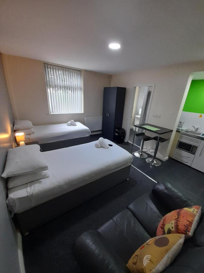 Lymedale Suites Studios & Aparthotel In Newcastle Under Lyme & Stoke المظهر الخارجي الصورة