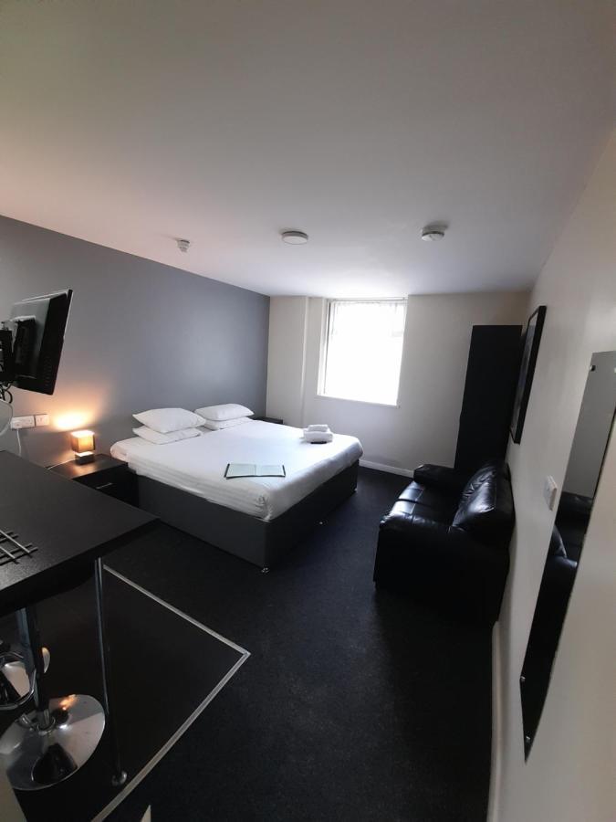 Lymedale Suites Studios & Aparthotel In Newcastle Under Lyme & Stoke المظهر الخارجي الصورة