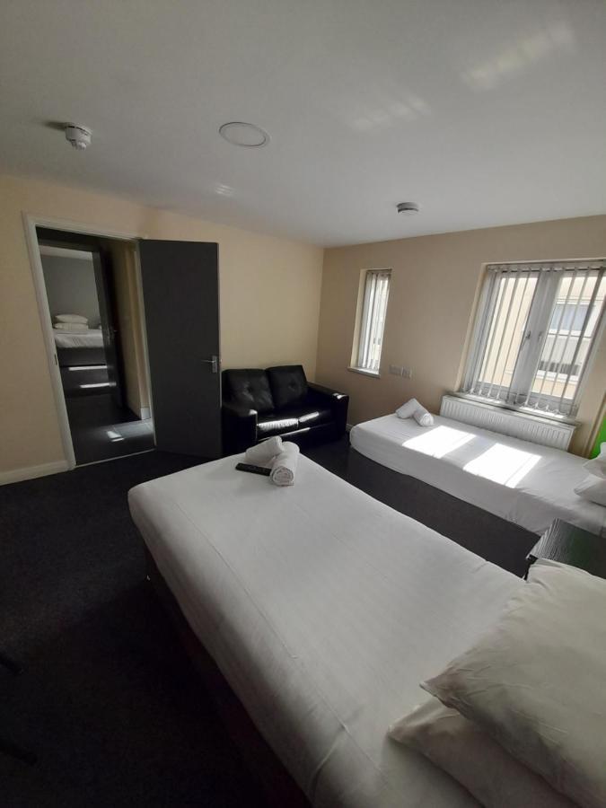 Lymedale Suites Studios & Aparthotel In Newcastle Under Lyme & Stoke المظهر الخارجي الصورة