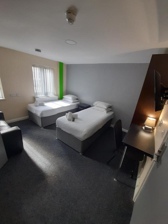 Lymedale Suites Studios & Aparthotel In Newcastle Under Lyme & Stoke المظهر الخارجي الصورة