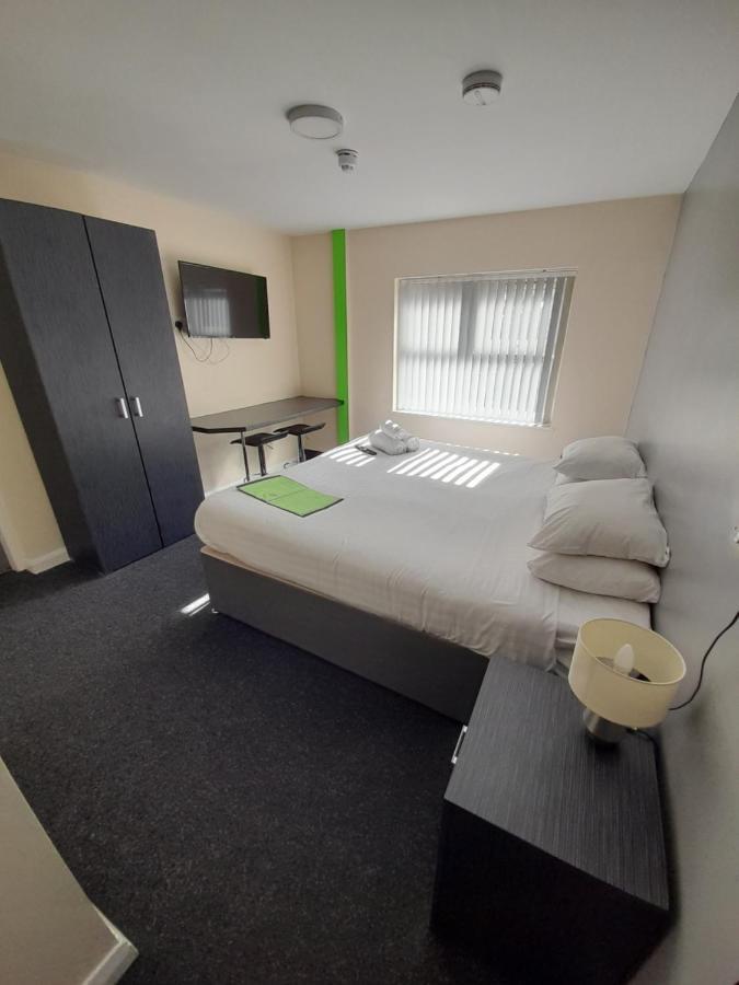 Lymedale Suites Studios & Aparthotel In Newcastle Under Lyme & Stoke المظهر الخارجي الصورة