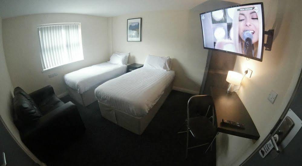 Lymedale Suites Studios & Aparthotel In Newcastle Under Lyme & Stoke المظهر الخارجي الصورة