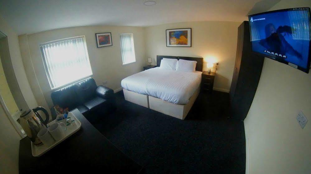 Lymedale Suites Studios & Aparthotel In Newcastle Under Lyme & Stoke المظهر الخارجي الصورة