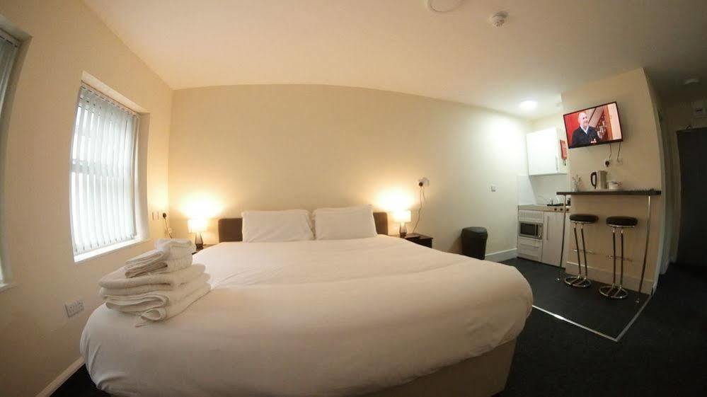 Lymedale Suites Studios & Aparthotel In Newcastle Under Lyme & Stoke المظهر الخارجي الصورة