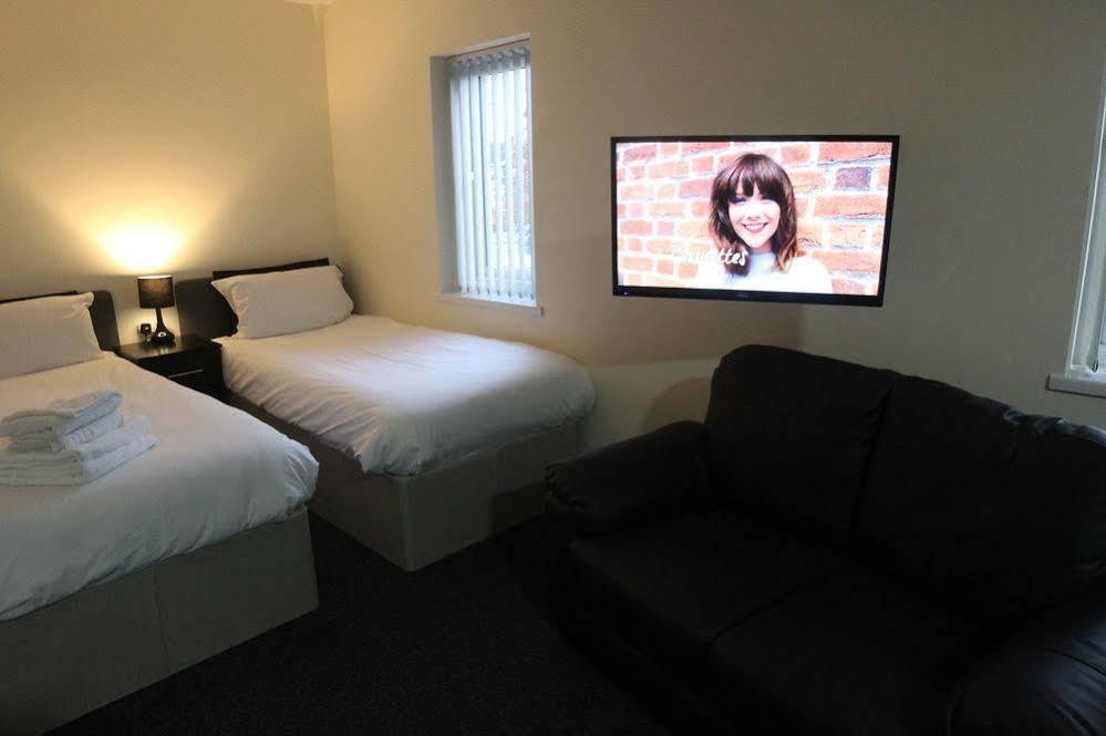 Lymedale Suites Studios & Aparthotel In Newcastle Under Lyme & Stoke المظهر الخارجي الصورة